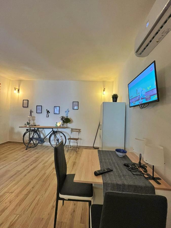 Ingrosso House Mini Loft Lecce Apartamento Exterior foto